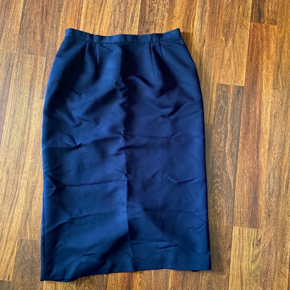 📌Preston & York📌petite navy blue midi skirt